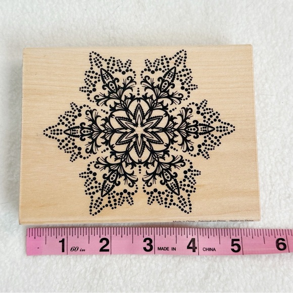 Hero Arts Crafts NWT Snowflake Wood Mounted Rubber Stamp - Picture 8 of 13